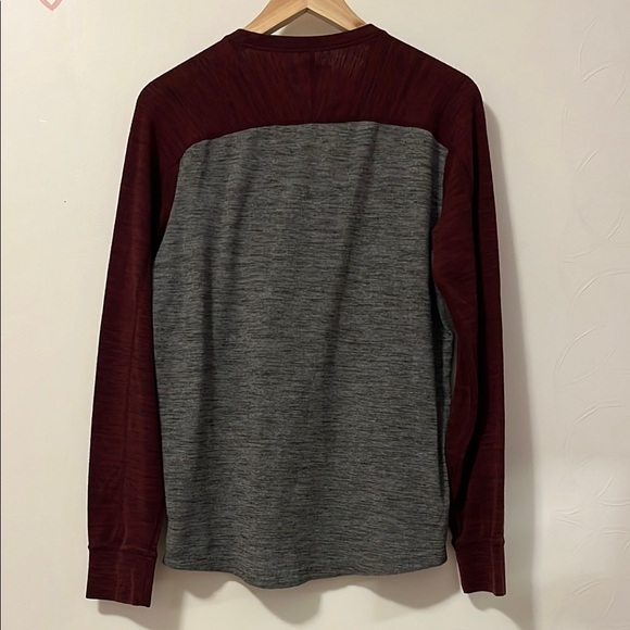 American Eagle Outfitters Gray and Maroon Long Sleeve Tee - Picture 5 of 5
